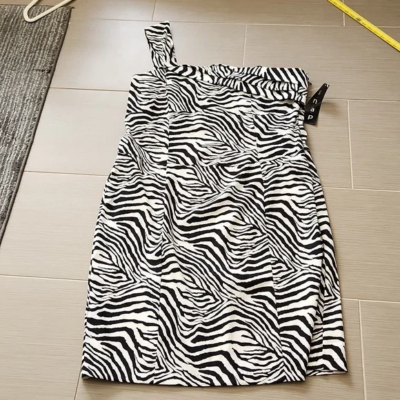 NWT Zebra Print One Shoulder Dress - Picture 6 of 17